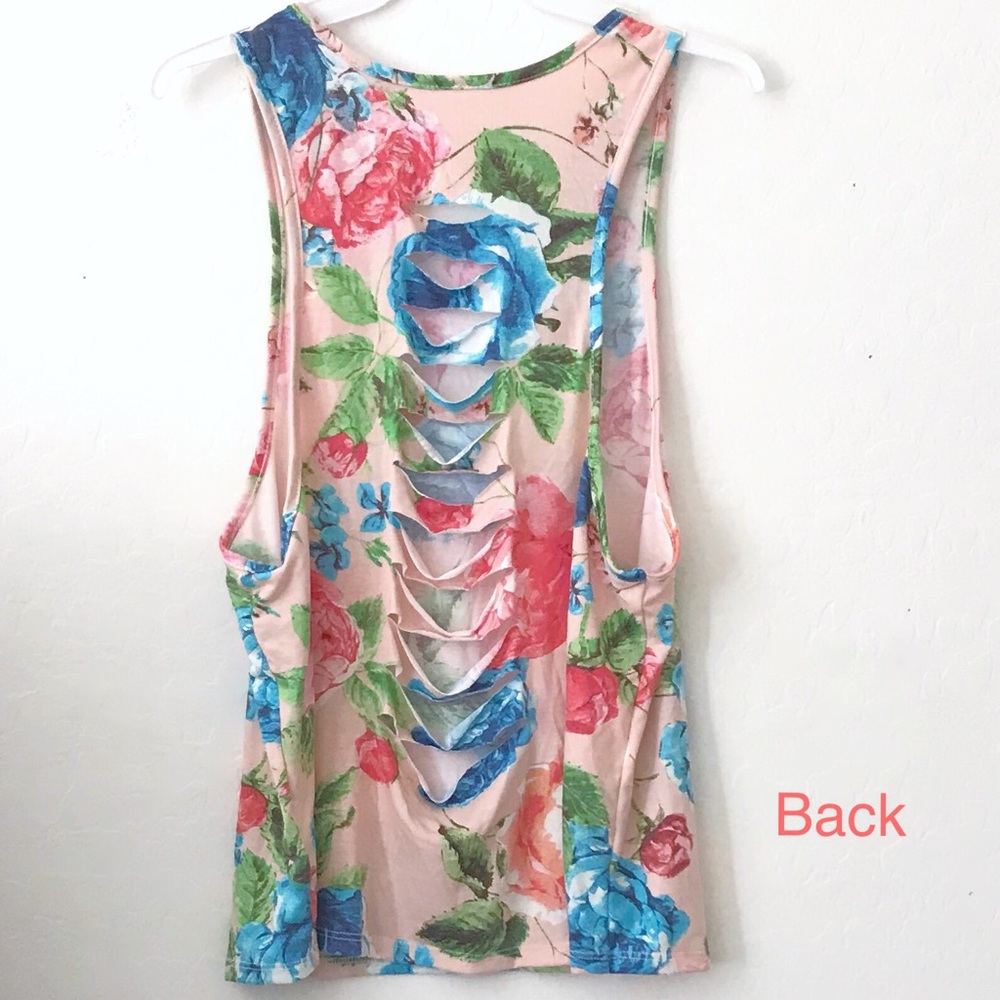NWT Cut Out Back Light Pink Base Floral Tank - Picture 3 of 4